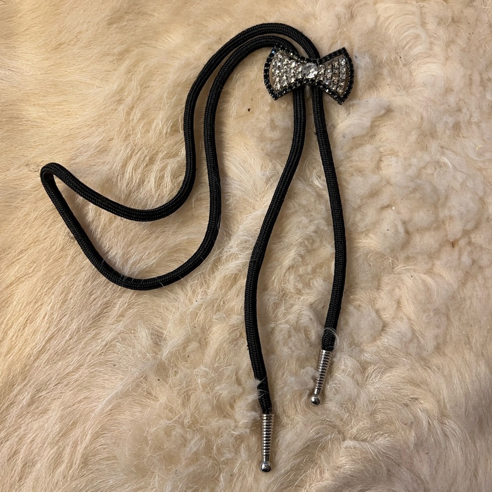 Vintage  Rhinestone Bowl Western Bolo Tie
